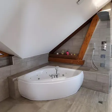Grange Du Petit Bonhomme Feriehus *